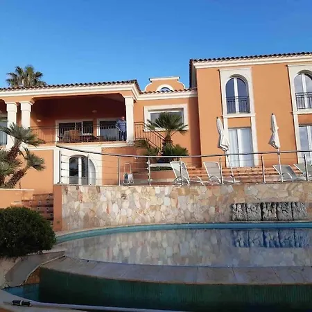 Vue Villa
